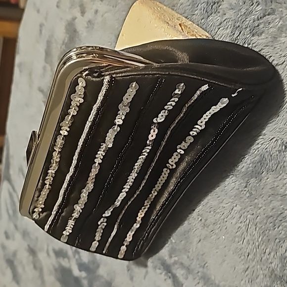 The Gap Black Satin & Silver Sequin Clutch, Push-n-Pull Silvertone Clasp Closure - Picture 5 of 8
